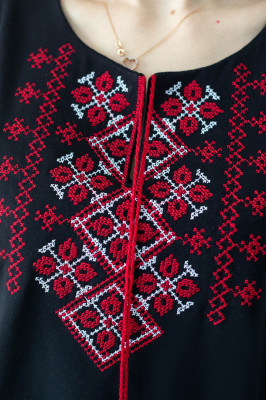 Вишиванка жіноча